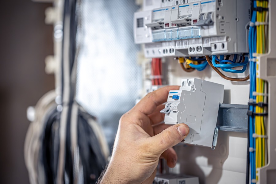 Technicien en dépannage électrique Réparation panne électrique